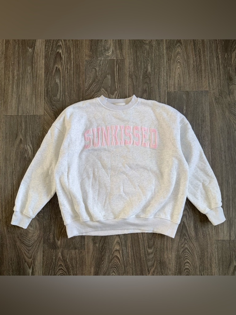 |SOLD| sunkissed coconut embroidered cotton blend crewneck sweatshirt
